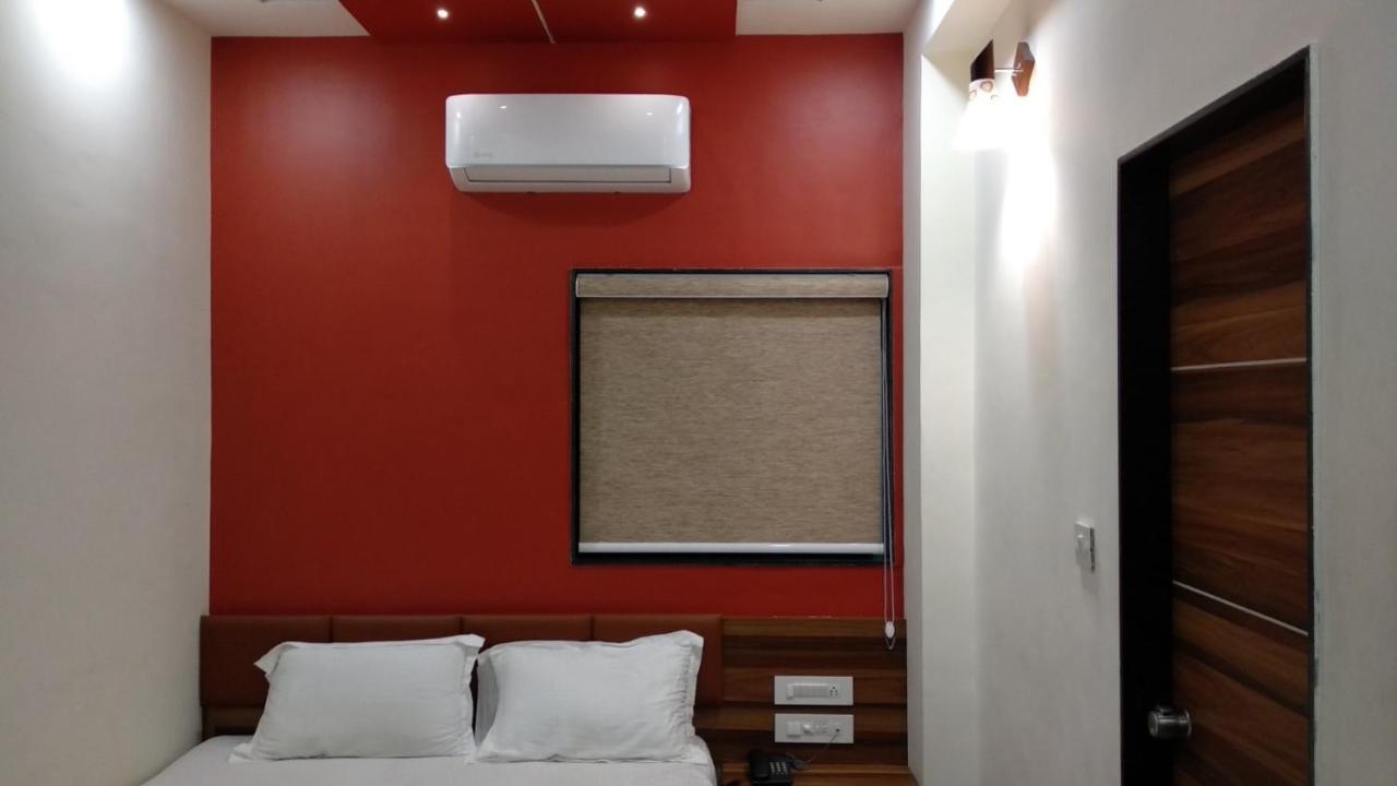 Hotel The Grand Shiva Gondal Exterior foto