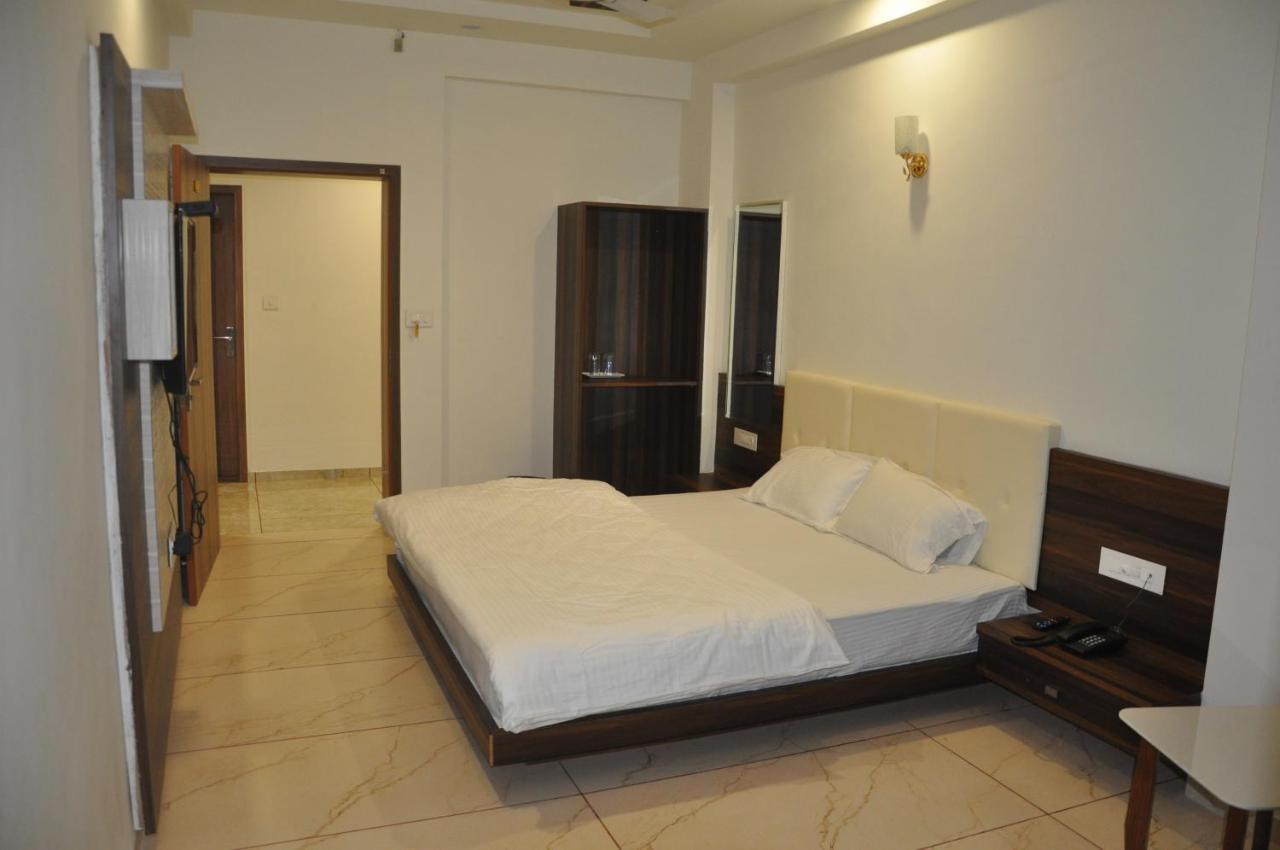 Hotel The Grand Shiva Gondal Exterior foto
